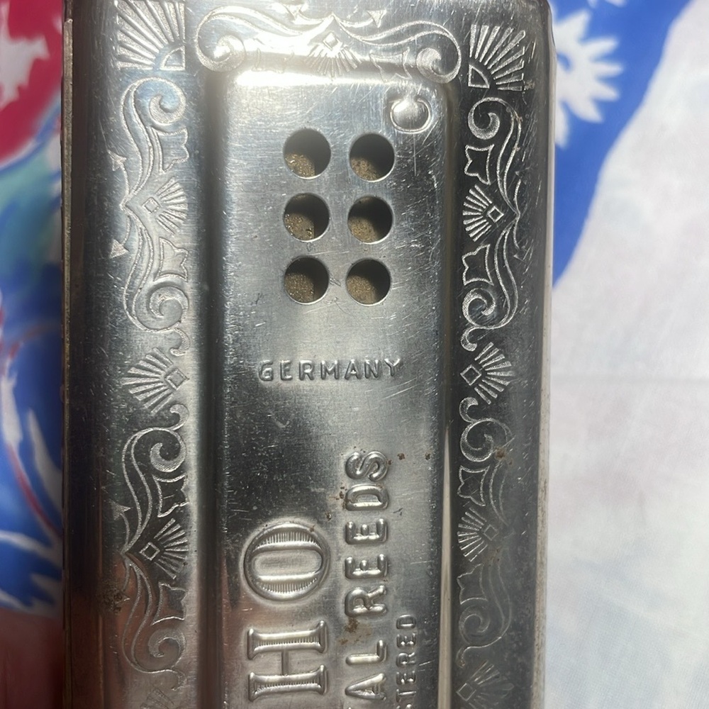 Echo Bell Metal Reeds Harmonica - Picture 6 of 9
